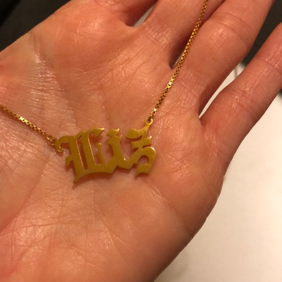 Liz 14k gold English name necklace - Picture 3 of 6